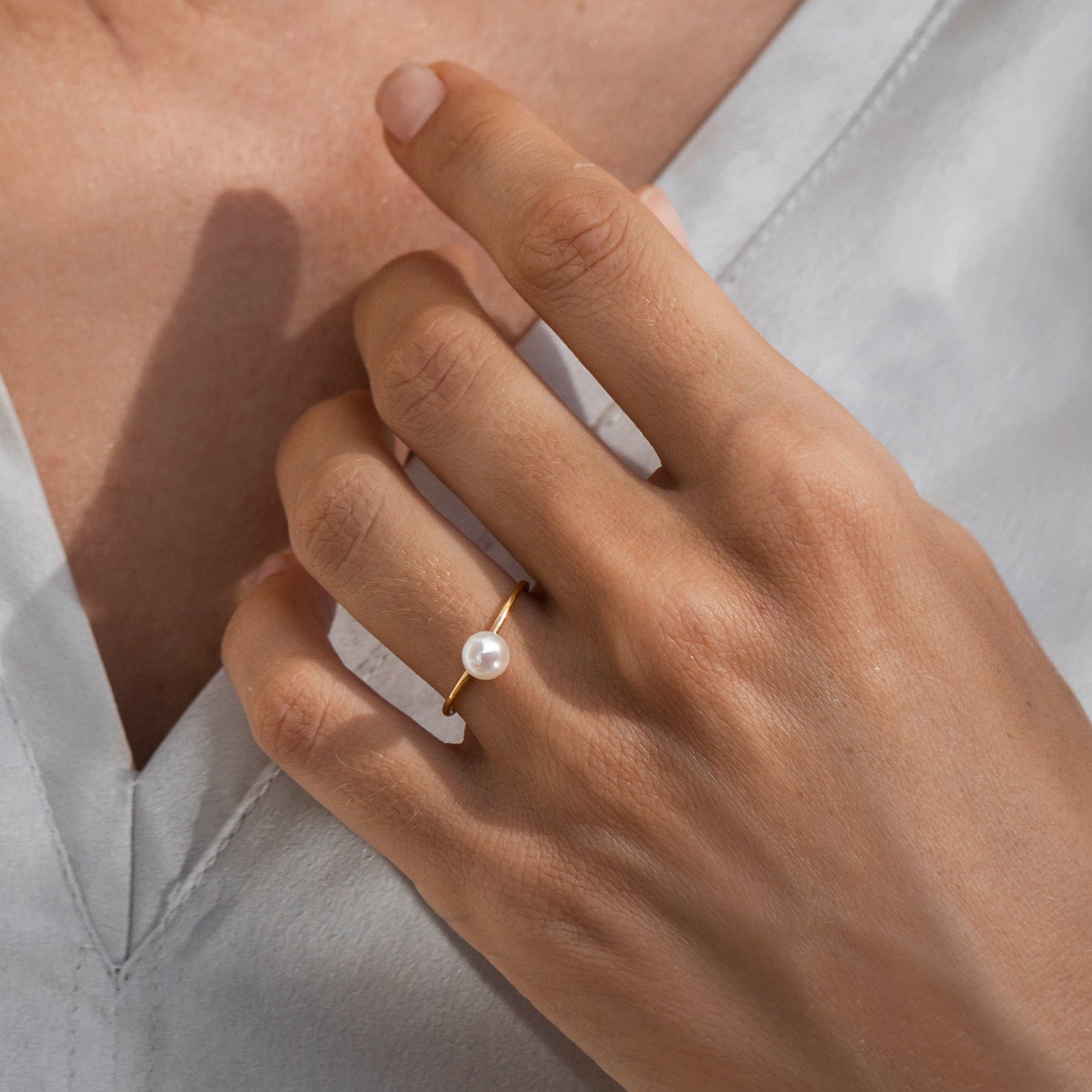 14K Gold Classic Freshwater Pearl Band Ring